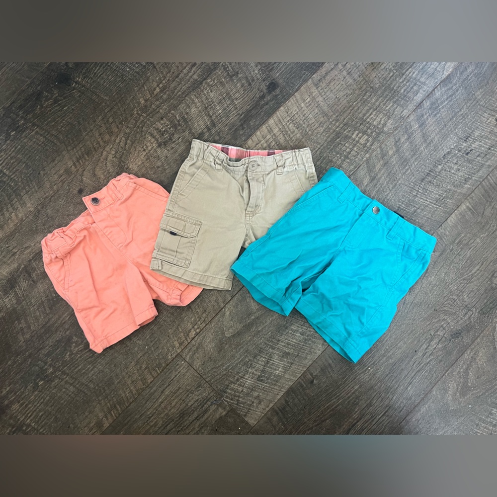 Carters & More Lot of Boys Shorts 2T Pink, Teal and Khaki